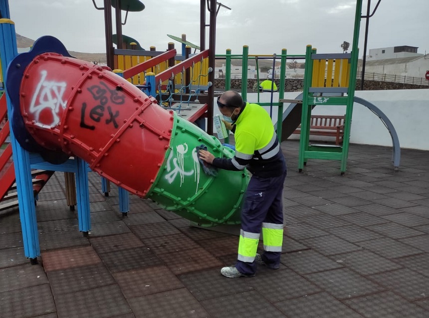 ARREGLO PINTADAS PARQUE TEGUISE