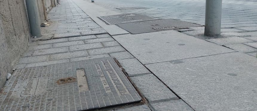 arrecife-calle-mal-estado3