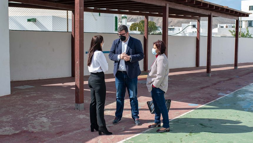 VISITA ALCALDE Y CONCEJALA A CEIP EL QUINTERO