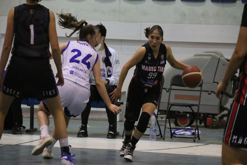 BALONCESTO. MAGEC TÍAS - INSTITUTOS COMPOSTELA (5)