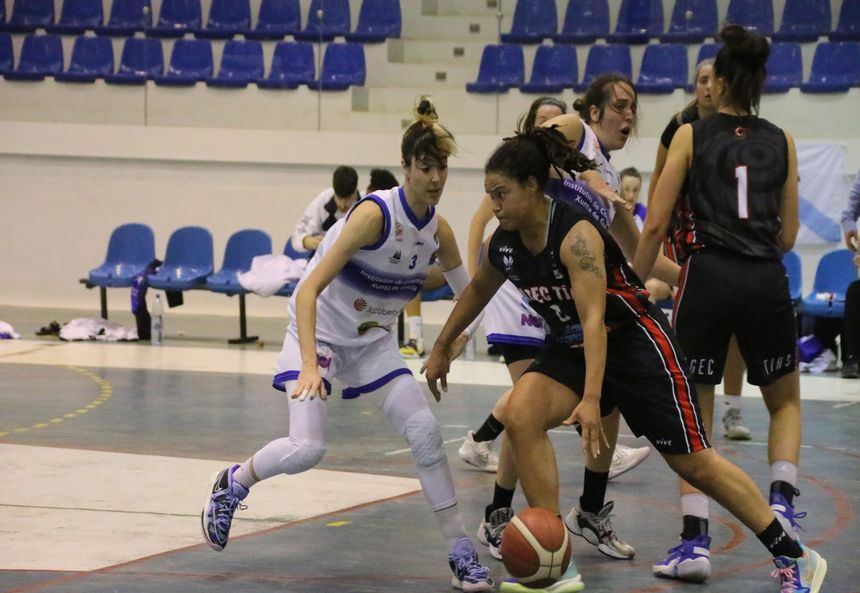 BALONCESTO. MAGEC TÍAS - INSTITUTOS COMPOSTELA (6)