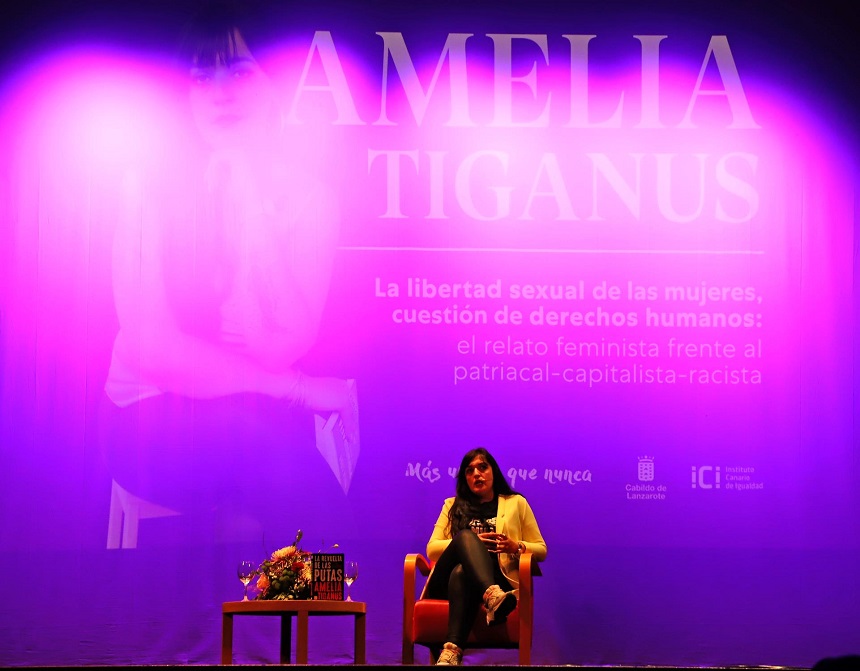 Conferencia de Amelia Tiganus