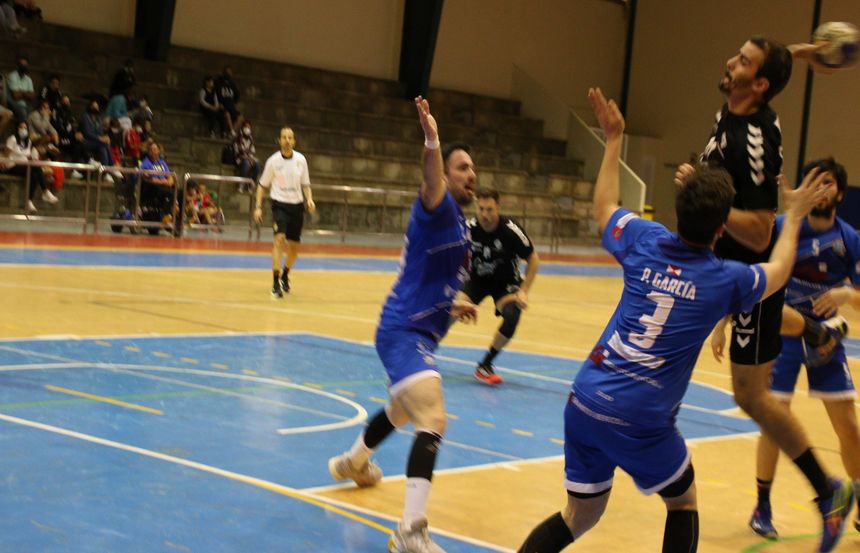 BALONMANO. GOURMET AMPATE - CARBALLAL (2)