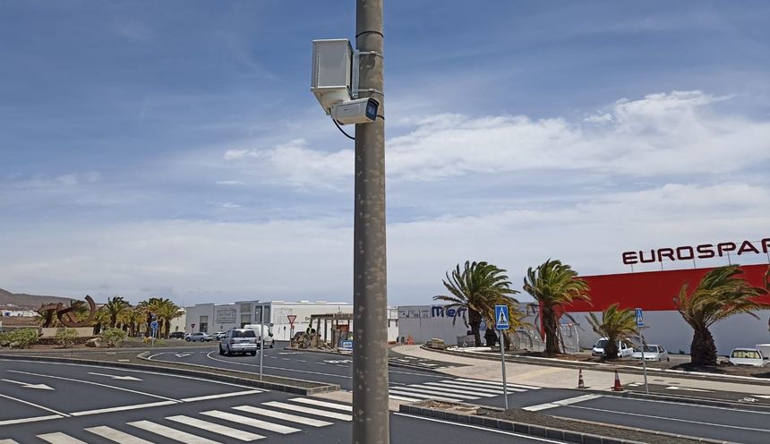 Imagen del aparato situado a lo largo de la semana enfrente del EuroSpar de Altavista.
