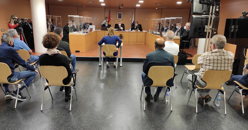 Astrid Pérez, alcaldesa del Ayuntamiento de Arrecife, durante su declaración en el Juzgado.
