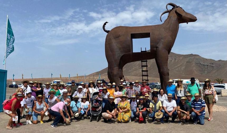 Un grupo numeroso de lanzaroteños este sábado en Fuerteventura