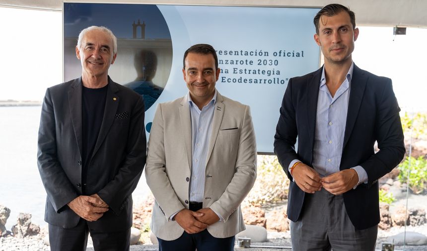 Presentación Lanzarote 2030 Alfonso Vegara, José. Valle, David Garcíajpeg