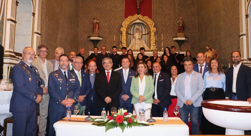 Autoridades civiles y militares