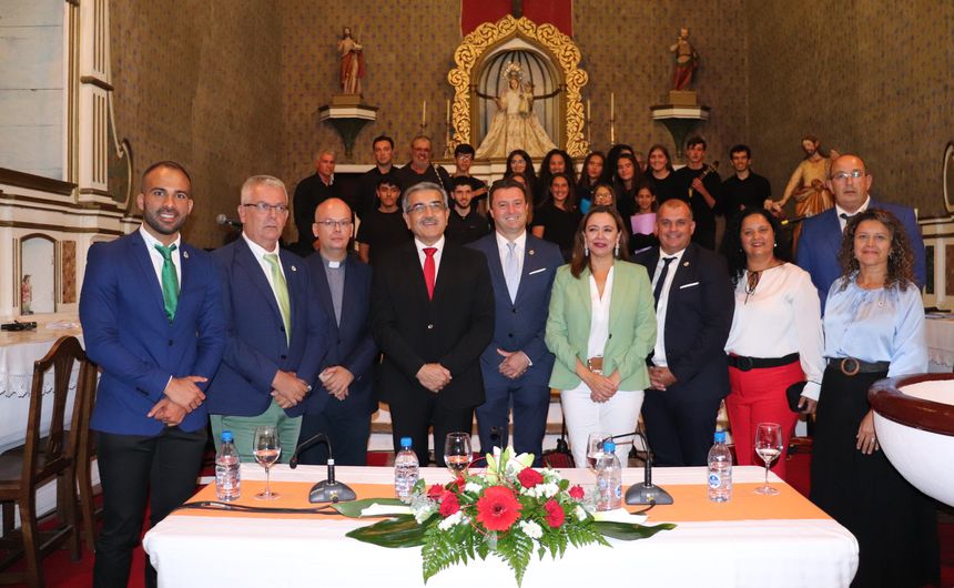 Con miembros de la Corporación de Yaiza