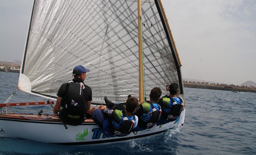 VELA LATINA. REGATA APERTURA (7)