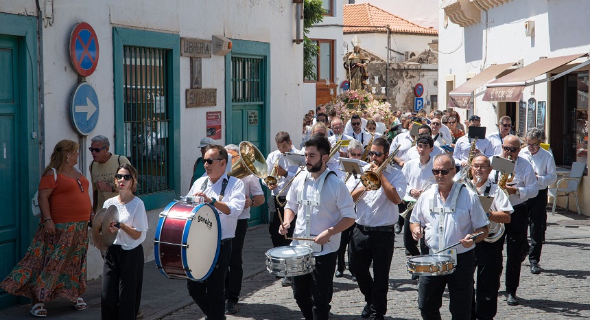 Imagen de la procesión por las fiestas de San Ginés.