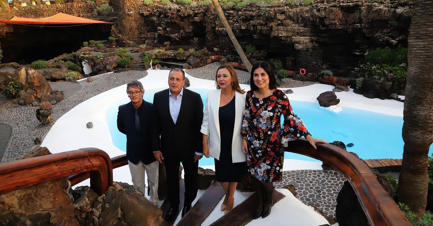 Reconocimiento institucional a la sociedad lanzaroteña (4)
