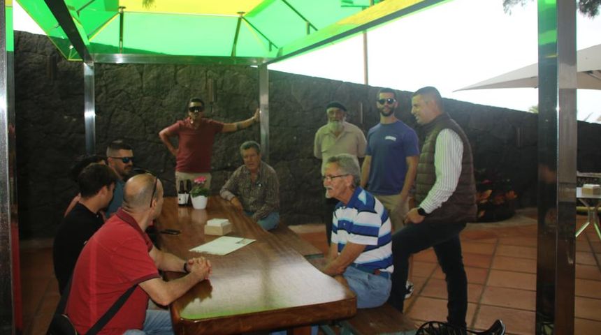 Una de las reuniones preparatorias del trabajo que van a realizar
