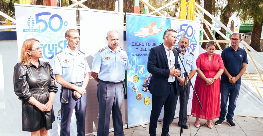 Imagen de Oswaldo Betancort durante la presentación del Ejercito del Aire en Costa Teguise.