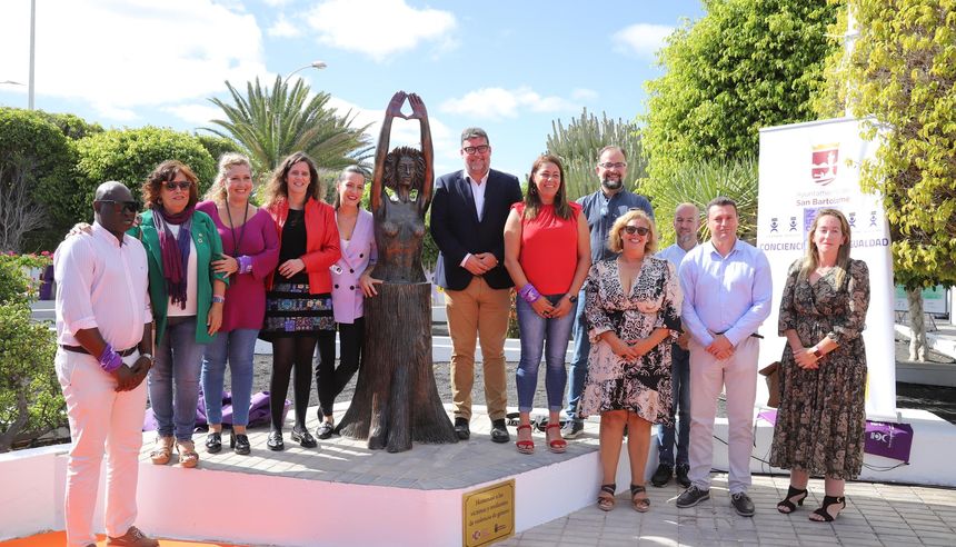 estatua dos