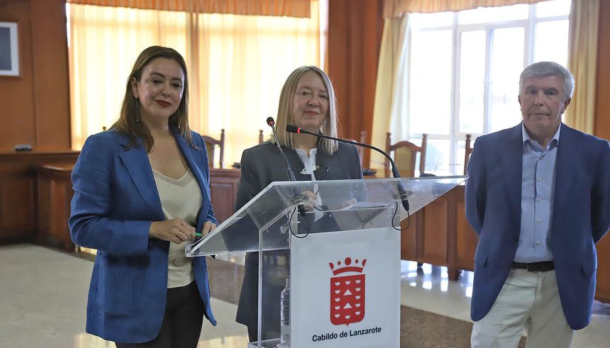 22.11.29, Rueda de prensa con Rosa Cobo, directora de ACUAES, (3)