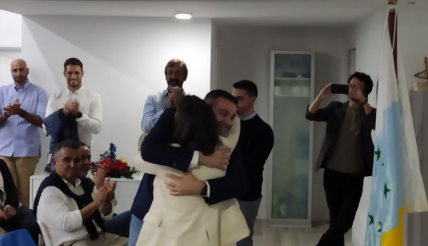 Betancort y Machín se fundieron en un abrazo
