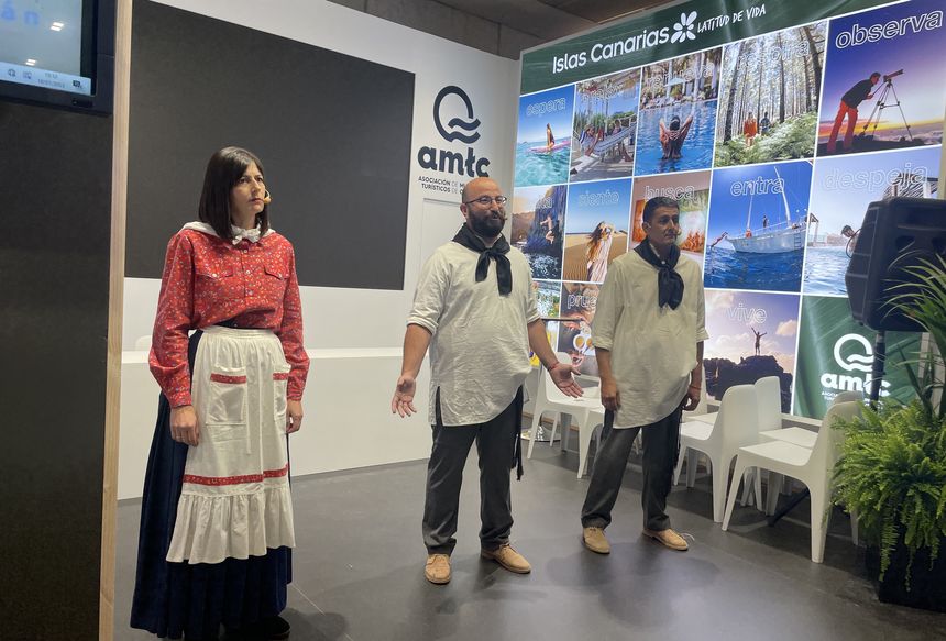representación escénica de Yaiza en Fitur 2023 (1)