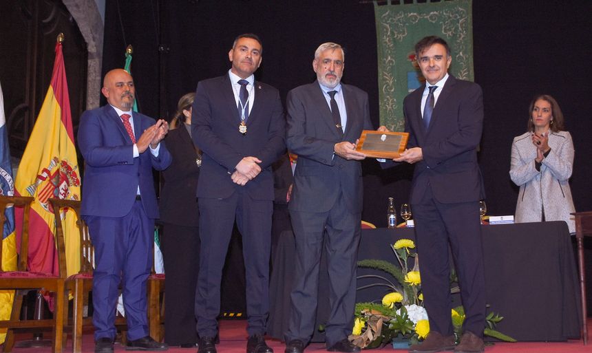 MEDALLA PLATA HMNOS DÍAZ RIJO TEGUISE 3