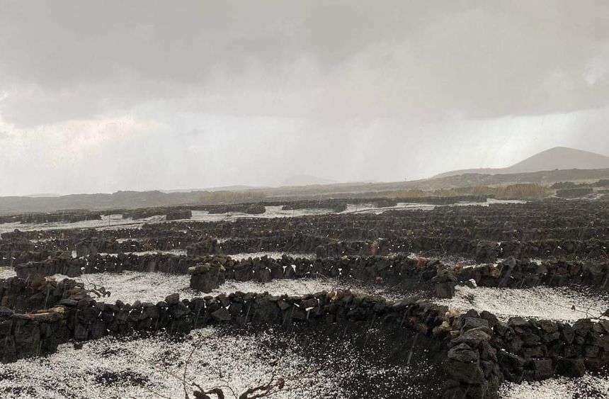 Lluvia y granizo captada por un reportero de Crónicas en la zona de Masdache