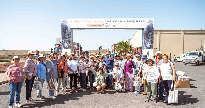 MAYORES EN LA FERIA DE TEGUISE 1