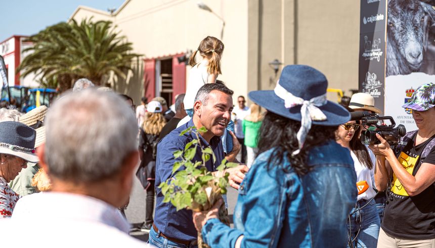 MAYORES EN LA FERIA DE TEGUISE 3