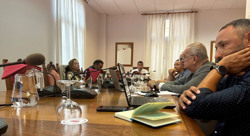 Imagen del encuentro con los representantes de los trabajadores de la empresa pública.