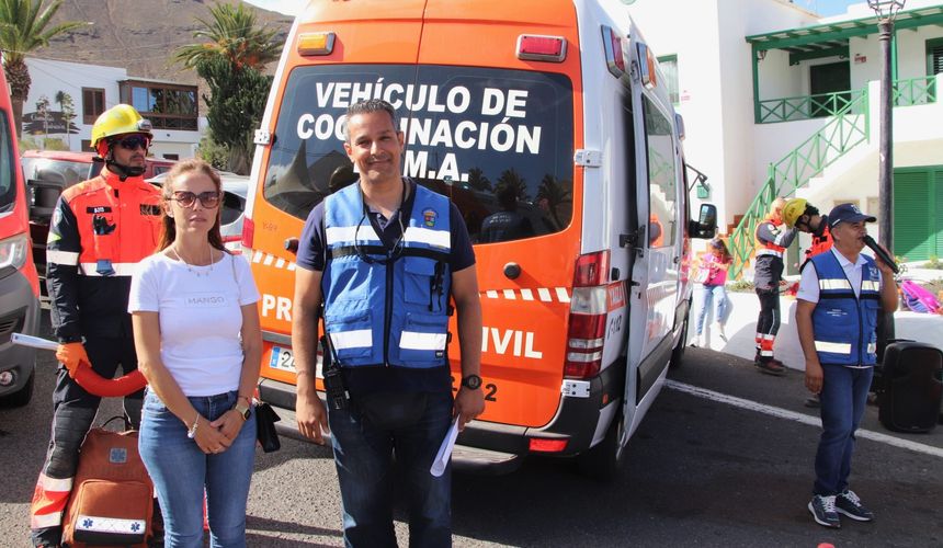La concejala de Seguridad Ciudadana y el coordinador de Protección Civil Yaiza