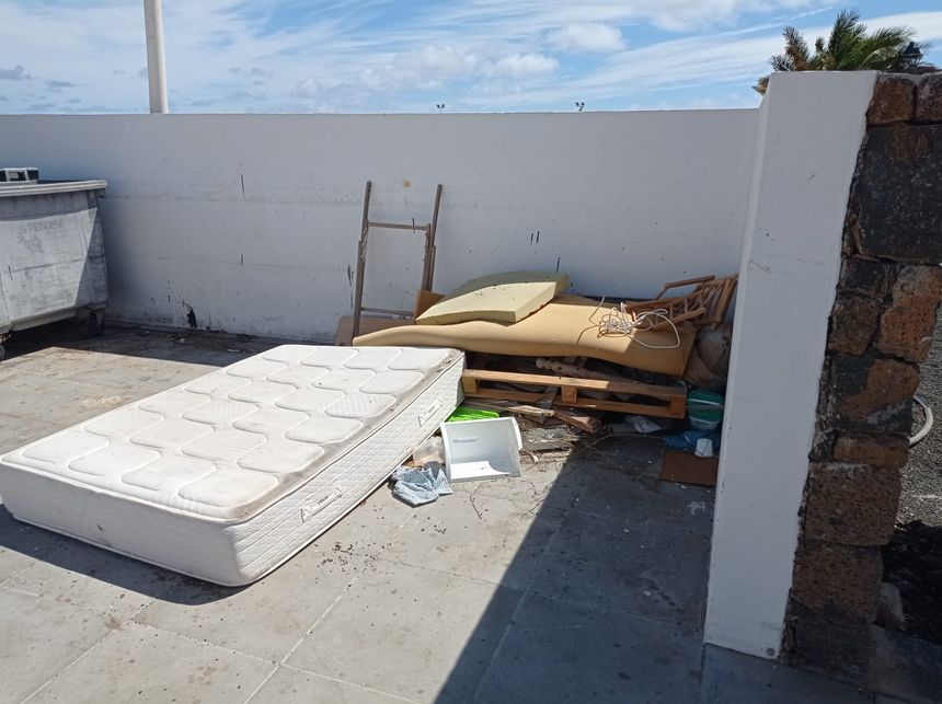 Punto de recogida en la calle La Laguna.