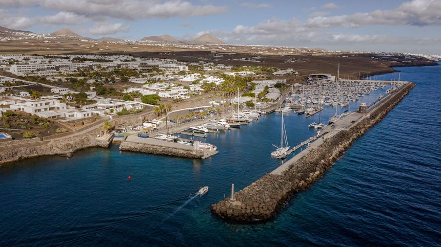 Puerto Calero.