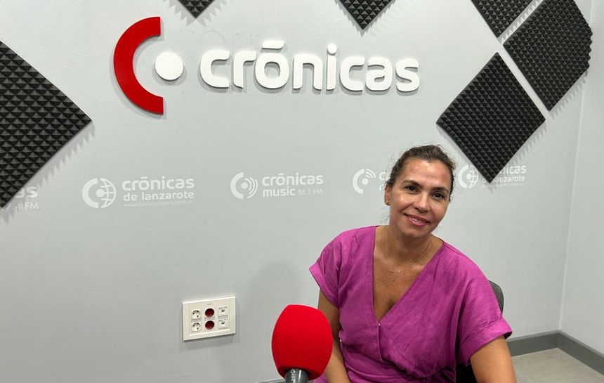 Mayte Corujo este martes en el estudio de Crónicas Radio