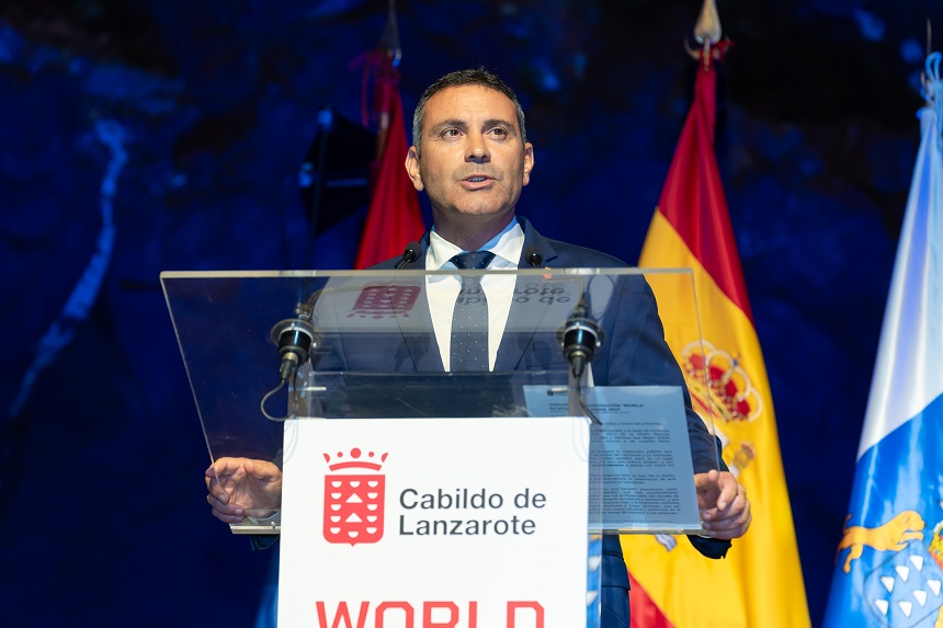 El presidente del Cabildo, Oswaldo Betancort