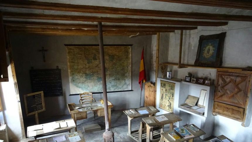 Imagen de una escuela antigua