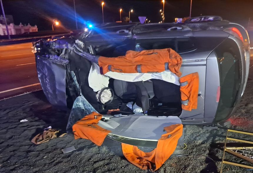 Imagen del coche accidentado en Arrecife.