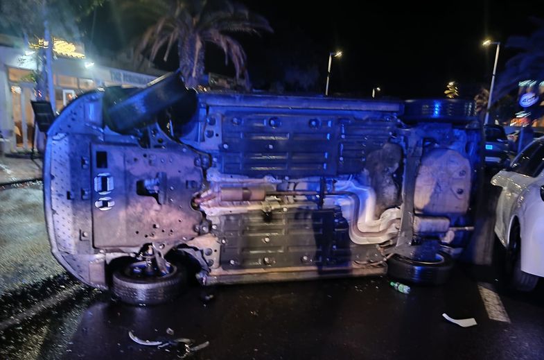 Estado en el que quedó uno de los cuatro vehículos implicados en el accidente de tráfico de Costa Teguise.