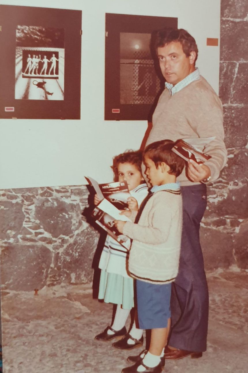 JOSÉ LUIS ROJAS E HIJOS EN CASTILLO (1982) (2)