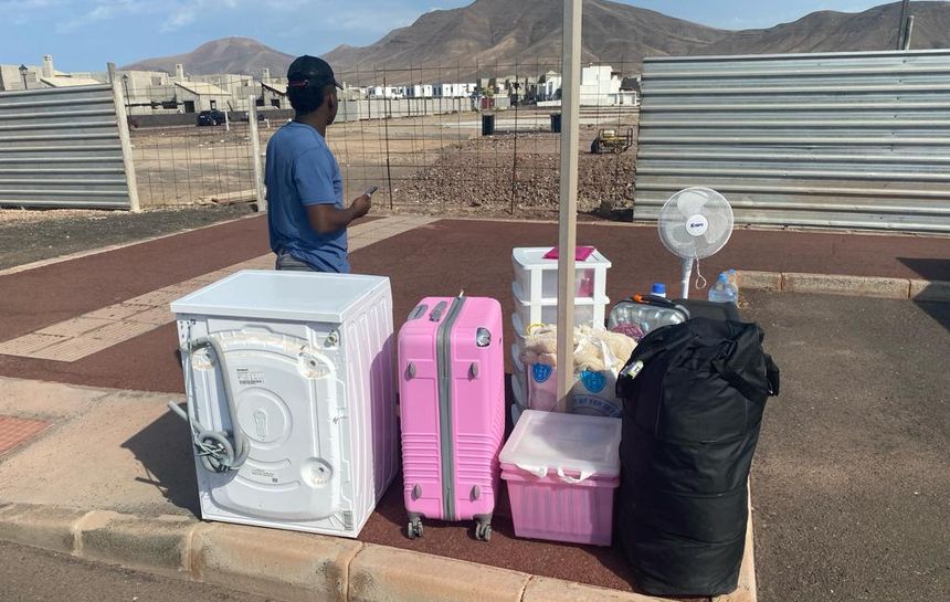 La gente recogió lo más básico y comenzó a buscarse la vida desde primera hora de la mañana.
