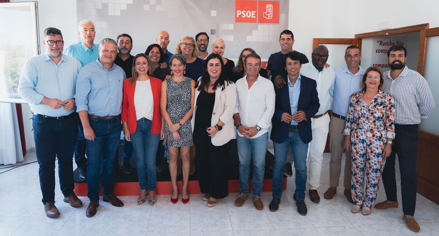 Representantes del PSOE de todos los municipios en la sede del partido
