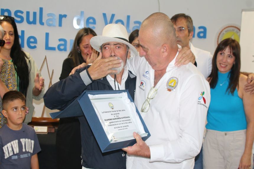 vela cuatro