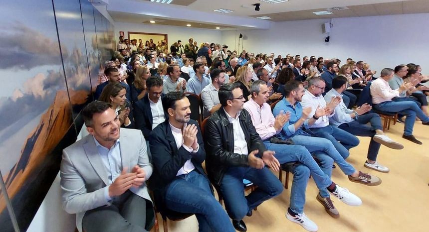 El PP canario exhibió músculo en el encuentro.
