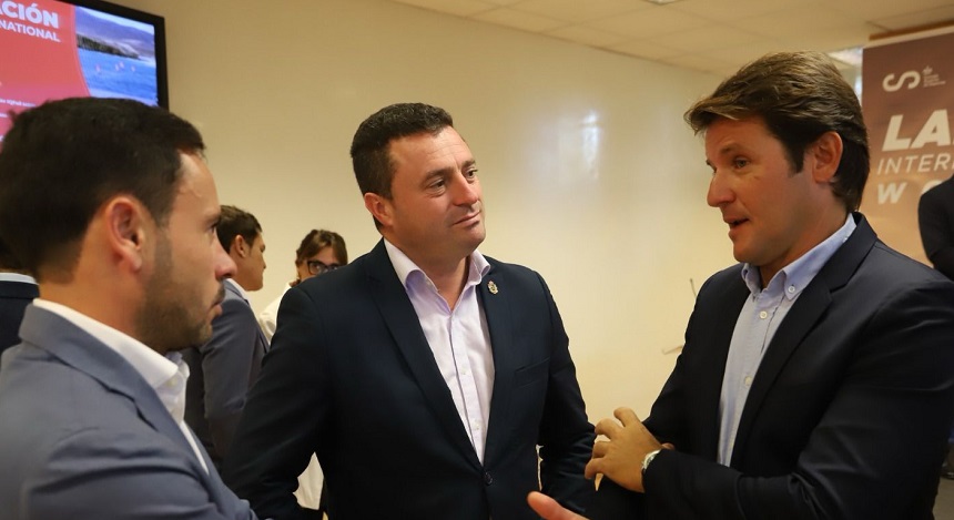 El alcalde junto a Rafael Lasso, CEO de Marina Rubicón