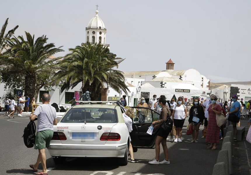 Imagen de archivo de taxis en Teguise.