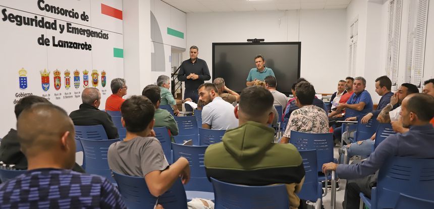Imagen de la reunión con los carroceros