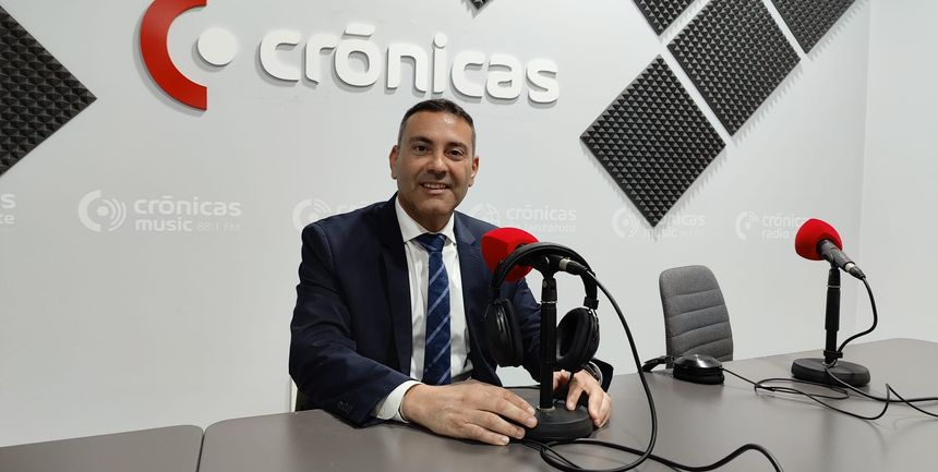 Oswaldo Betancort este viernes en el estudio central de Crónicas Radio