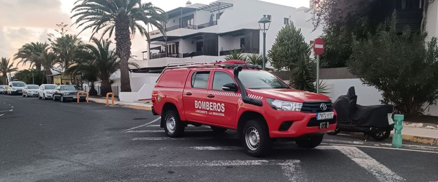 Los bomberos en la zona en la que se detectó el enjambre