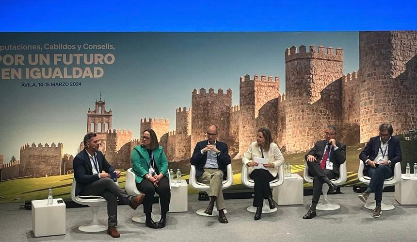 El vicepresidente del Cabildo de Lanzarote durante su intervención en la convención celebrada en Ávila