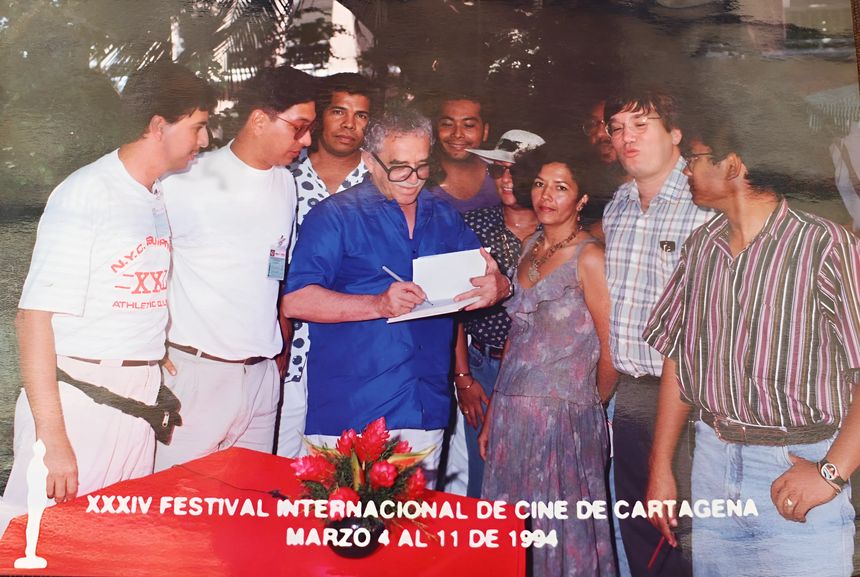 García Márquez en Festicine de Cartagena junto al autor de este artículo de opinión y Grupo Taller CIne