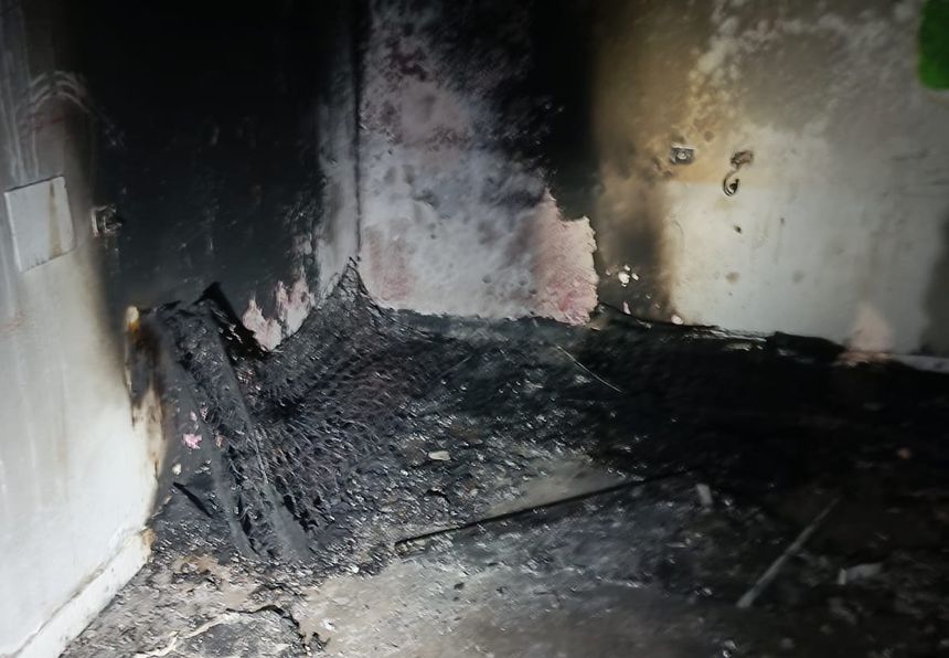 Estado en el que quedó una de las estancias del Albergue.