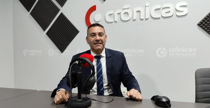 Oswaldo Betancort este viernes en el estudio de Crónicas Radio.