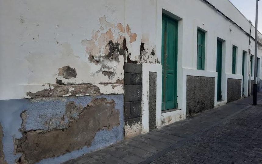 Imagen de una de las fachadas de Arrecife, cada vez más habituales.